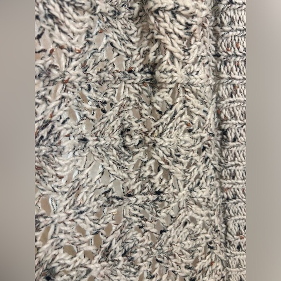 Speckled knitted loop scarf. Grey with burnt orange and black. - Picture 7 of 8